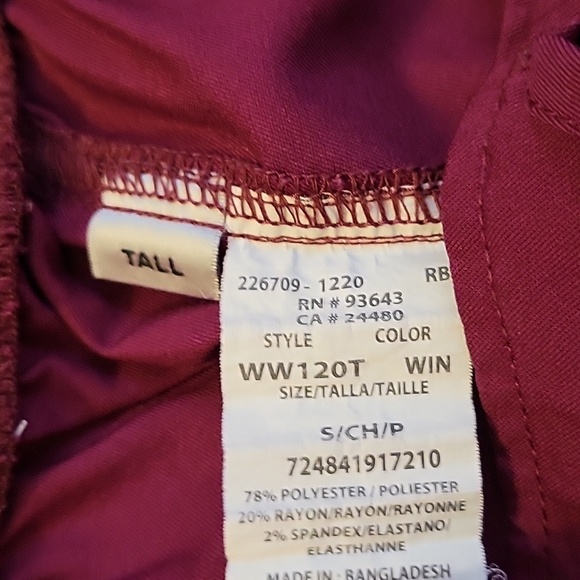 Cherokee Workwear Revolution Women's Scrub Set Size Small Tall Wine - Picture 6 of 7